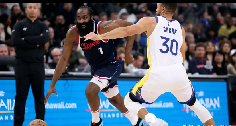 包含快船全队团结一心，实力碾压对手取得胜利的词条