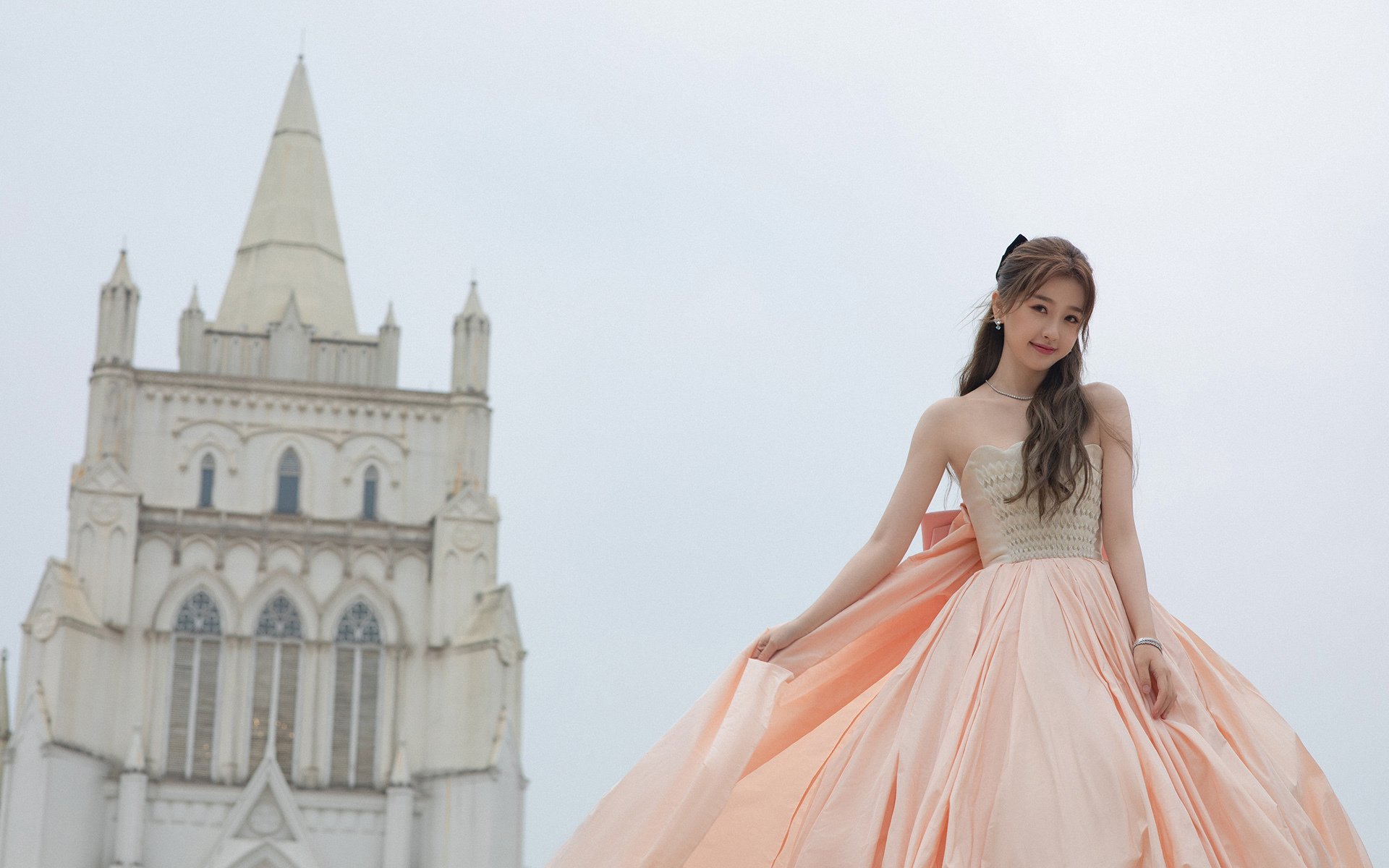 雄鹿完胜黄蜂，克莱关键时刻站出来—一场定义冠军气质的胜利