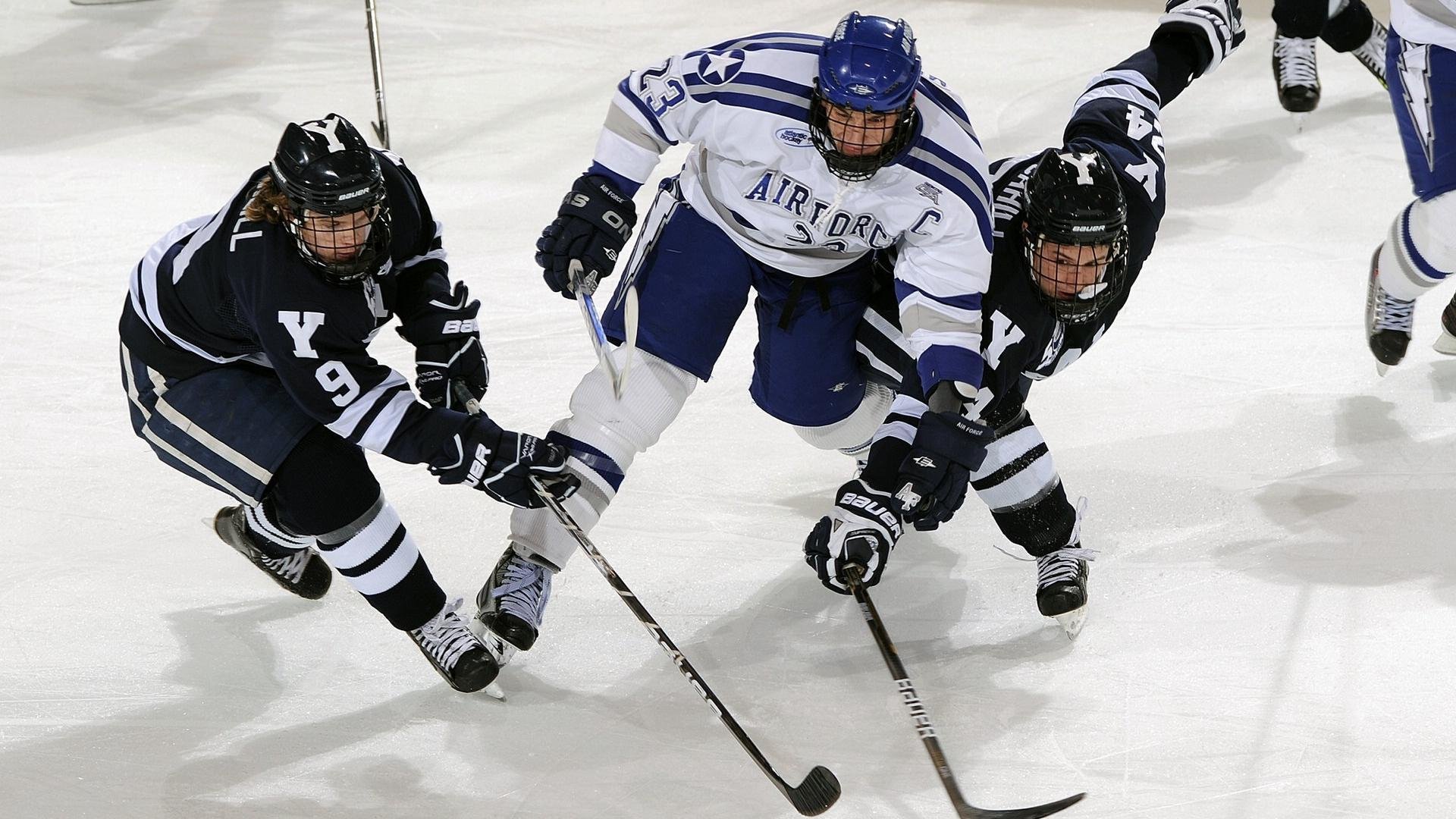 绿茵传奇，当红黑军团邂逅威尔士，布雷默一锤定音铸就经典