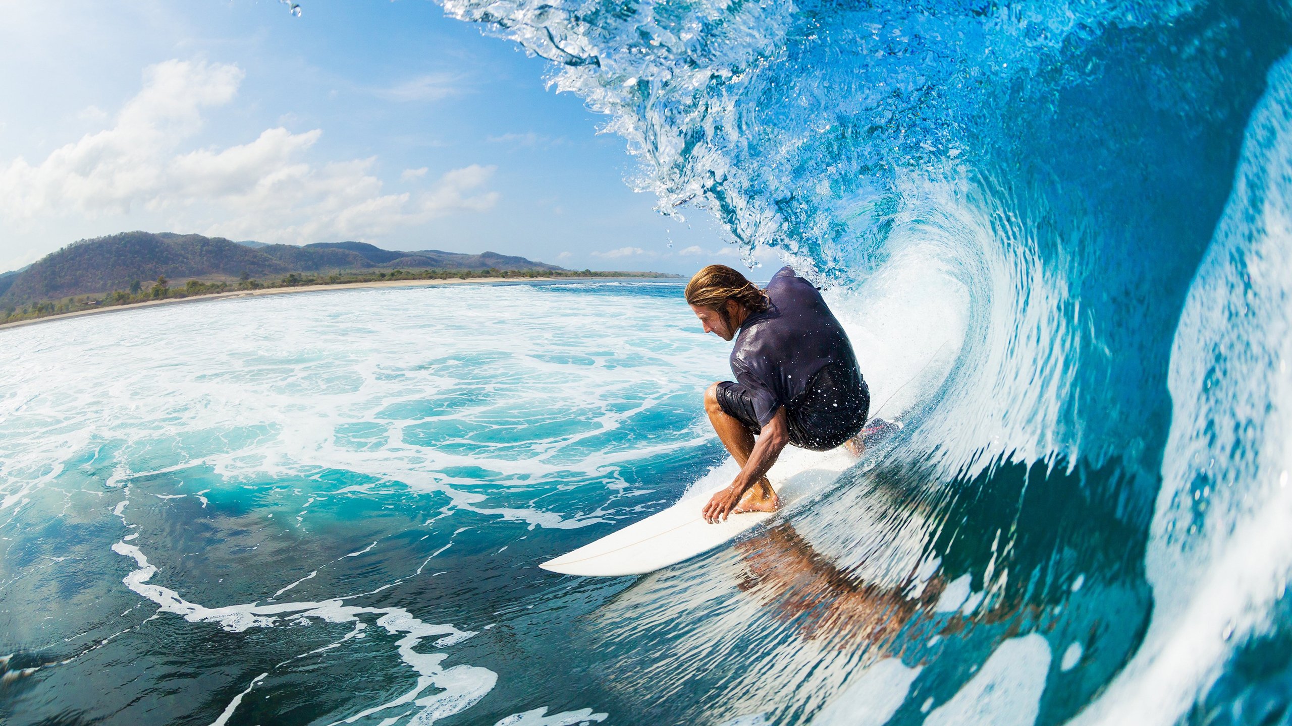 绿茵与硬木的统治力，西甲德比的艺术与森林狼的战术压制
